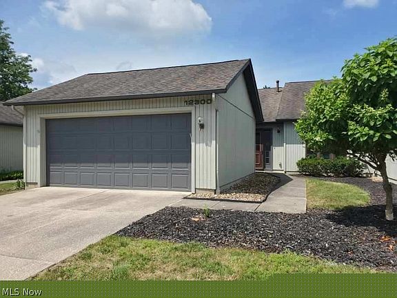 2nd image of 12300 Woodside Ct
