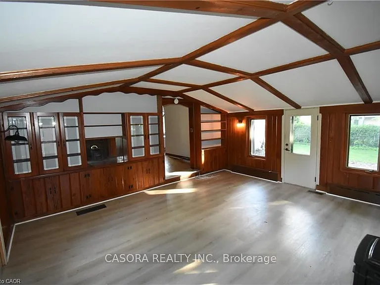 623 King Rd — Photo 8
