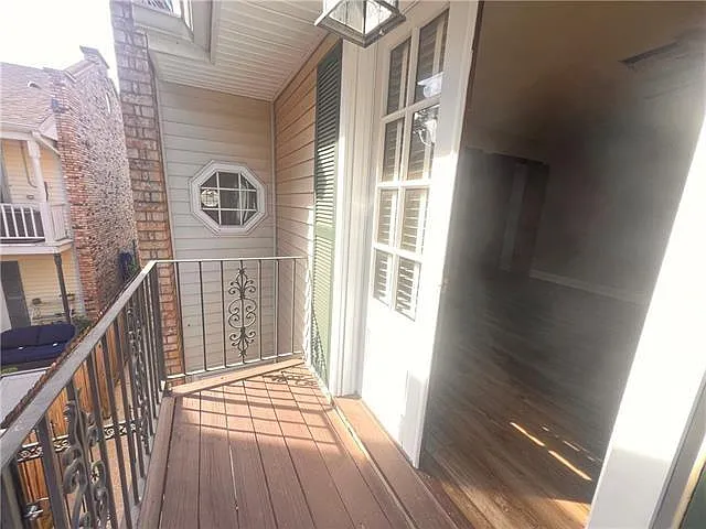704 Waltham St — Photo 14