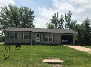 923 E Tipperary St, Oneill, NE 68763