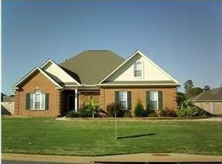 2012 Vonica Rose St, Deatsville, AL 36022