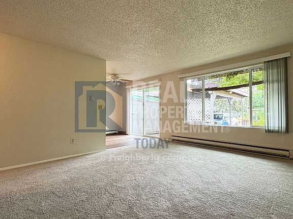 4th image of 1408-1414 Josephine Ct SE #1408