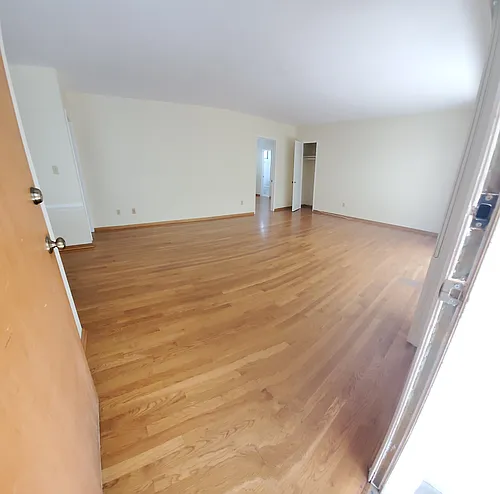 952 18th St #3 Photo 1
