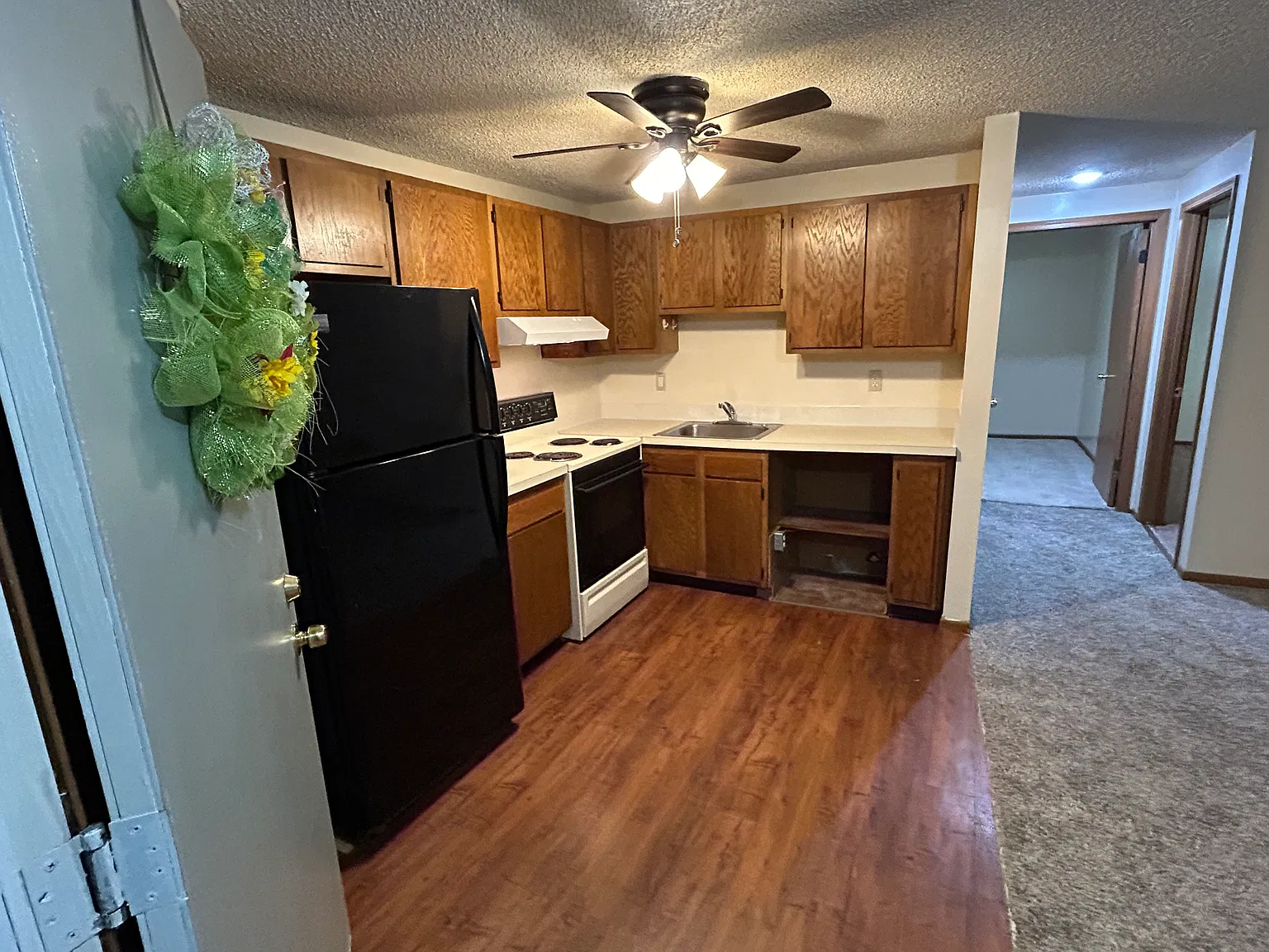 2 bed, 760 sqft, $950 — Photo 1