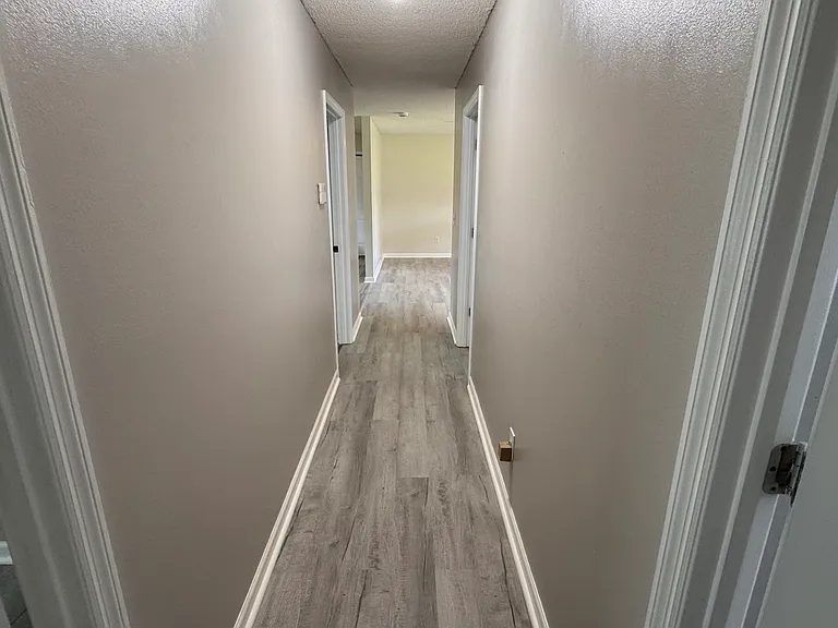 105 Darnell Dr — Photo 14