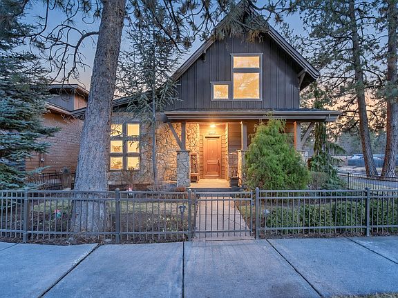 2nd image of 61102 Aspen Rim Ln