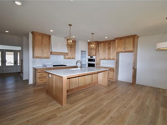 2nd image of 8373 NE 77th Ter