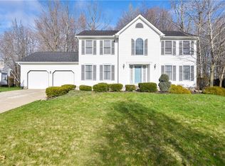 203 Fawn Ln, Cortland, OH