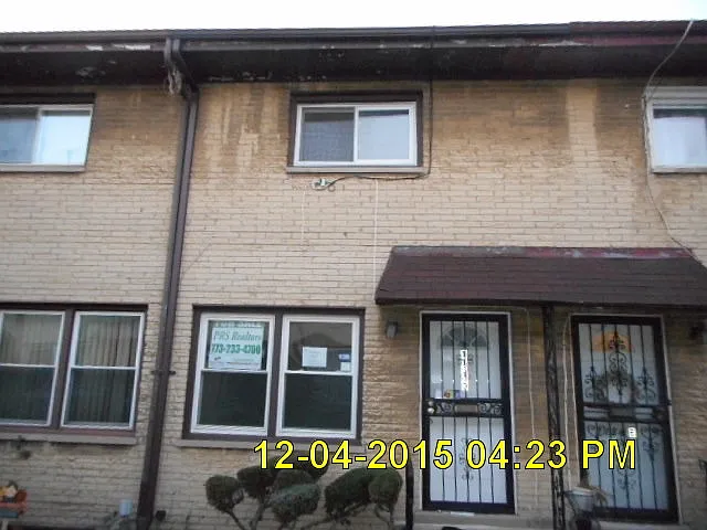 1134 E 81st St Unit D photo 1