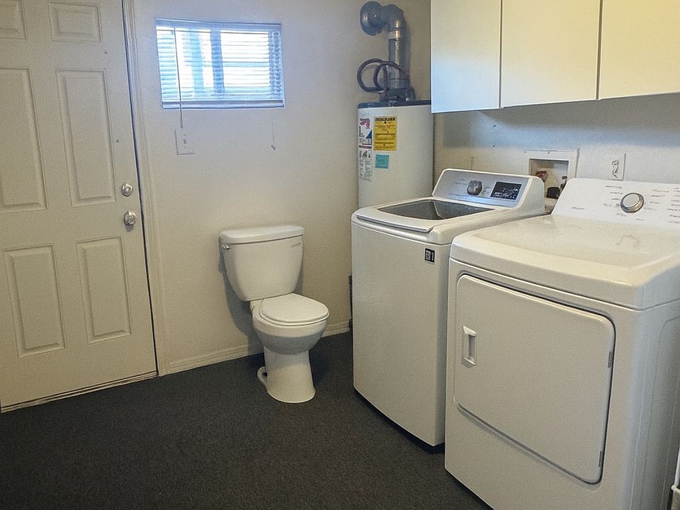 washer and dryer not included