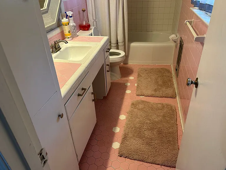 1030 Sycamore St — Photo 13