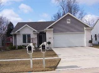 6777 Lexington Pl, Temperance, MI 48182