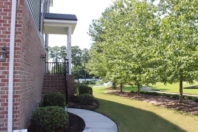 4593 Leamore Square Rd — Photo 4