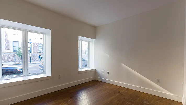 Rented by Nooklyn NYC LLC | media 45