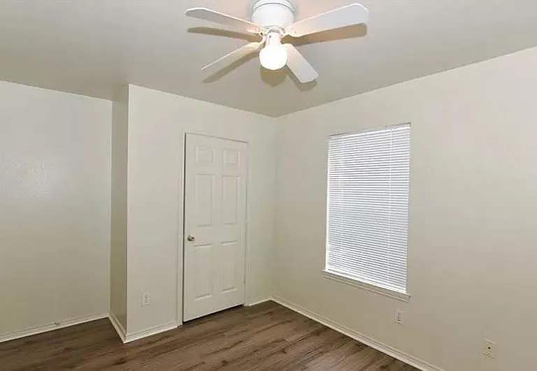 3309 Toledo Dr #D — Photo 6