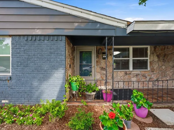 1412 Valley View St, Mesquite, TX 75149