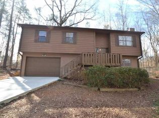 6051 Plumcrest Rd, Douglasville, GA 30135