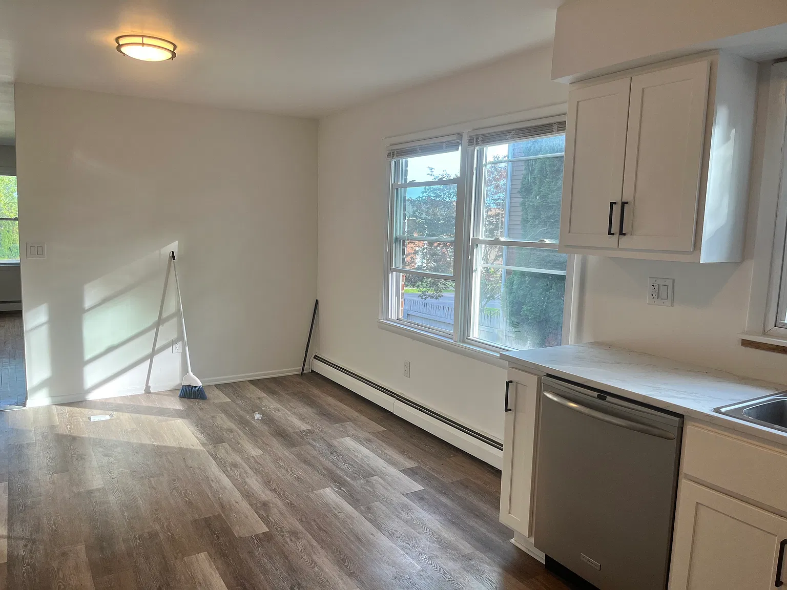 2 bed, $1,600 — Photo 3