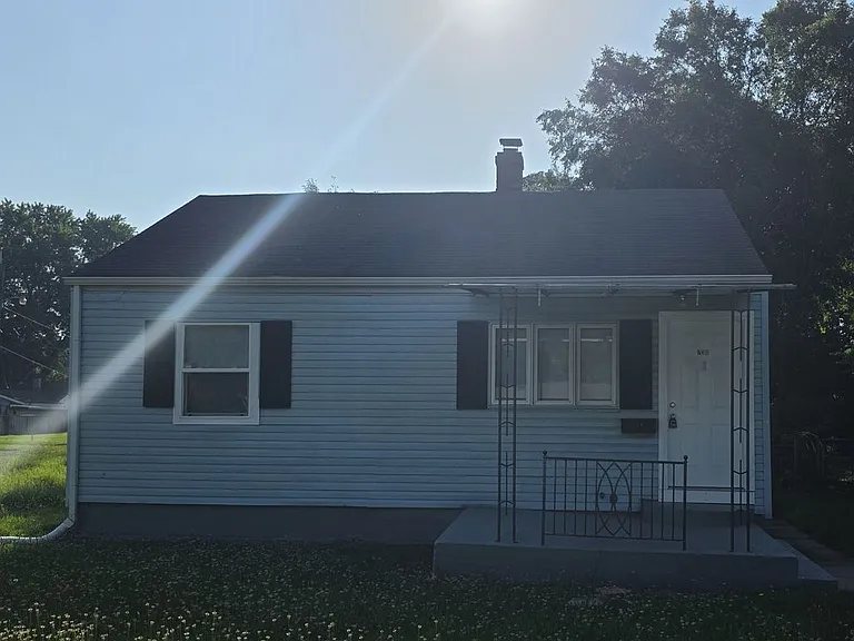 730 N Elmer St — Photo 13