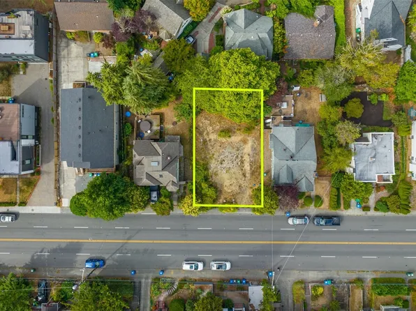 5739 25th Avenue NE, Seattle, WA 98105