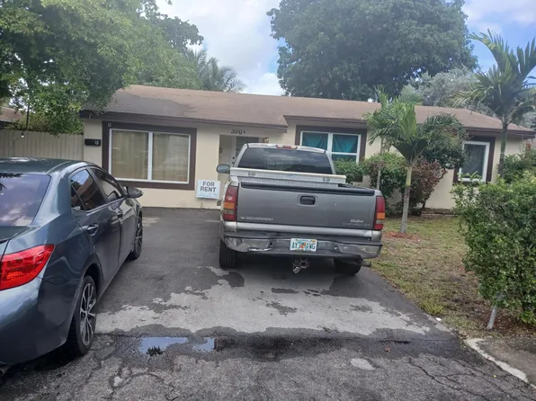 330 SW 14TH Street, Dania Beach, FL 33004
