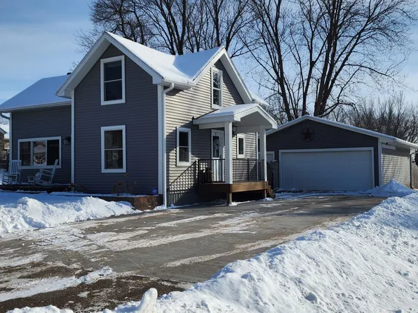 314 E Maple St, Woodville, WI 54028