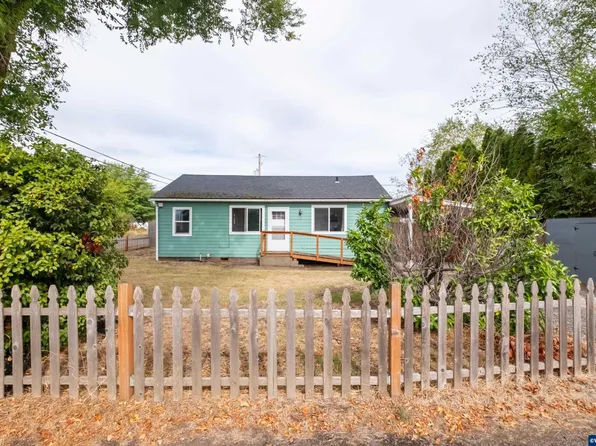 301 Russell St, Lebanon, OR 97355