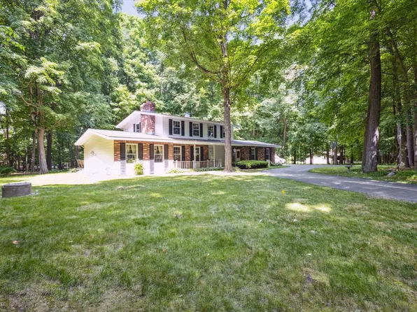 2141 Westline Rd, Green Bay, WI 54313