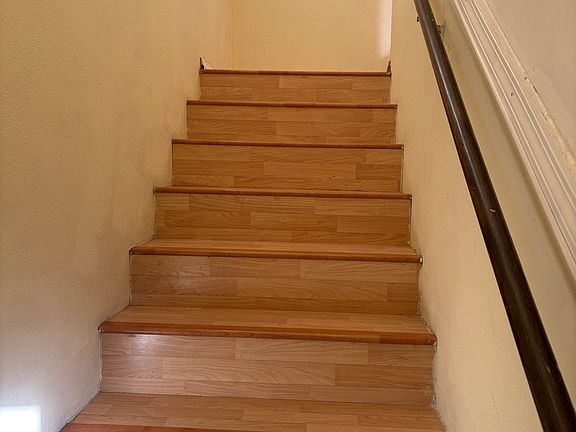 3rd image of 2715 Newhall St