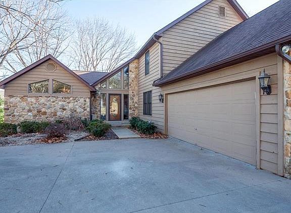 5th image of 13186 Lakewood Dr