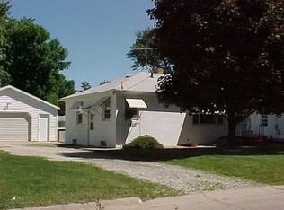 1410 Virginia St, Waterloo, IA 50703