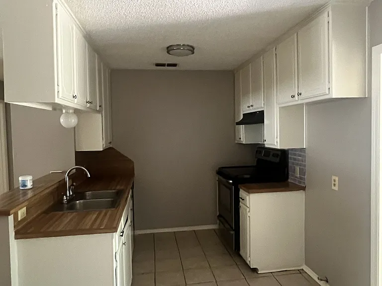 10729 Washita Dr — Photo 3