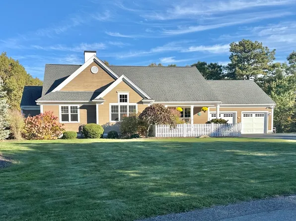 54 Overlook Cir, Plymouth, MA 02360