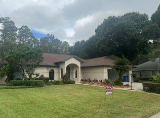 18306 Pleasant Ridge Pl, Lutz, FL 33548