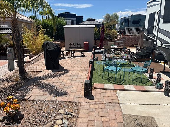 2nd image of 868 Sparrow Way #31