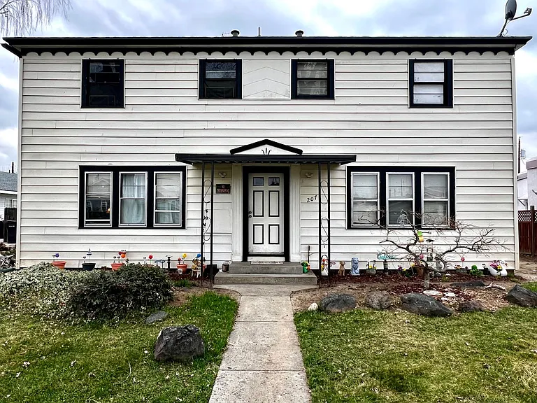 207 S 9th Ave — Photo 11