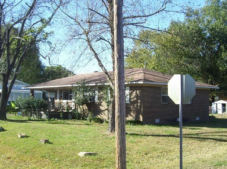 1st image of 3517 E 5th St