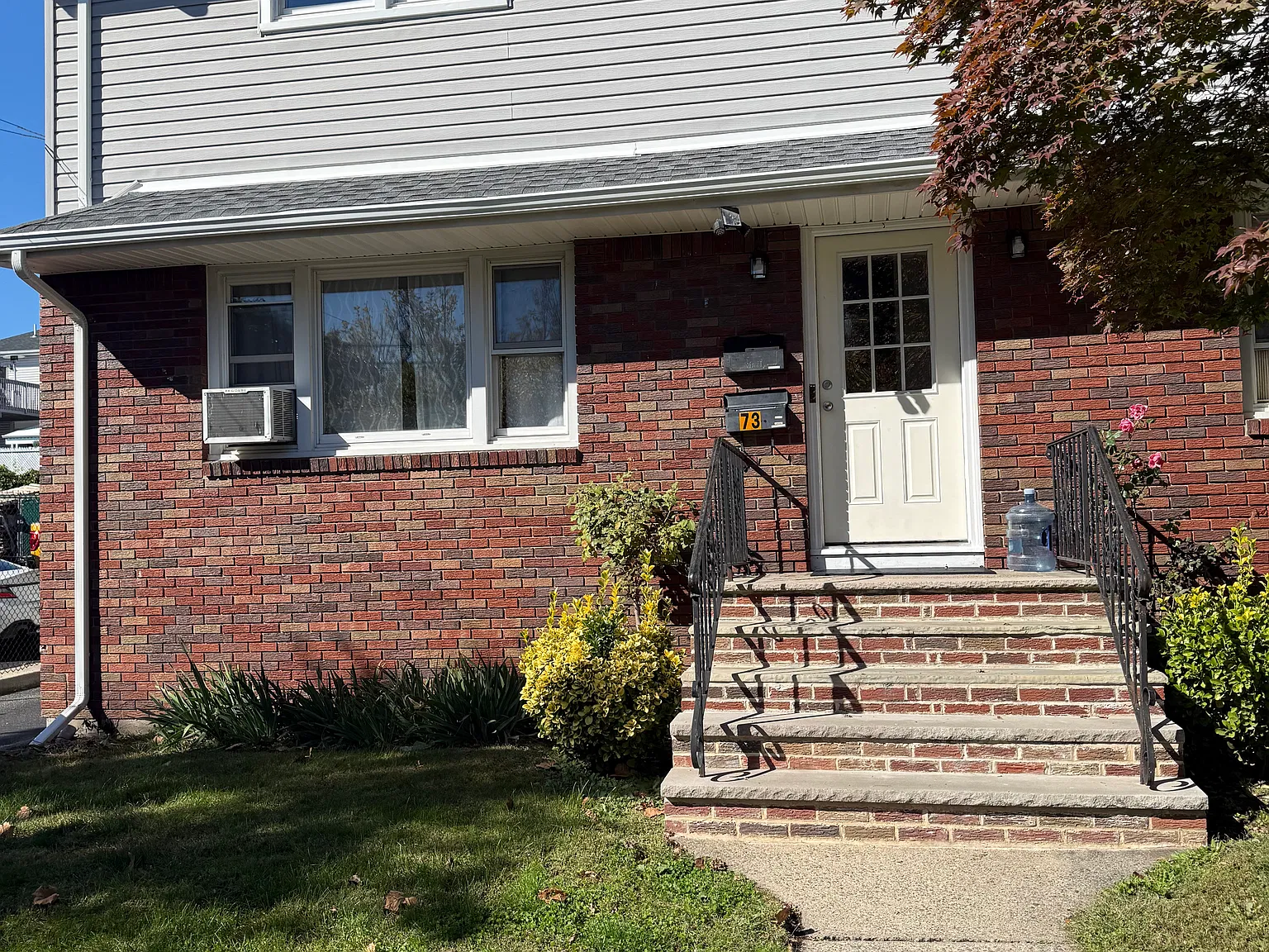 3 bed, 800 sqft, $2,750 — Photo 1