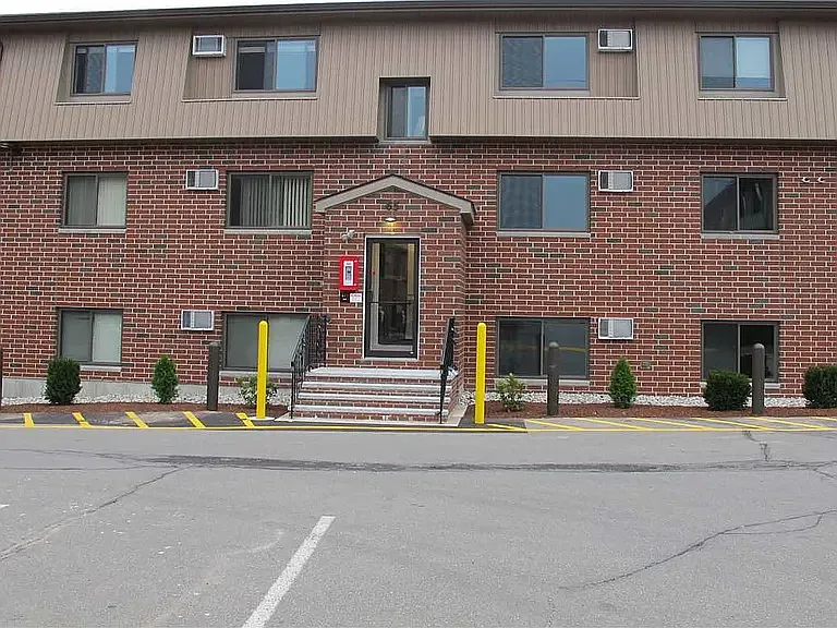 65 Log St #1G