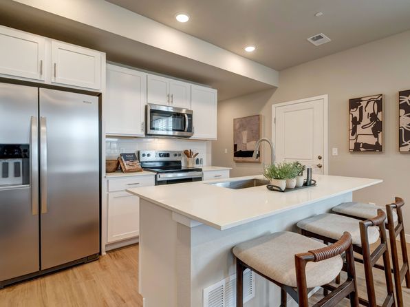 5305 Longs Peak St #2D