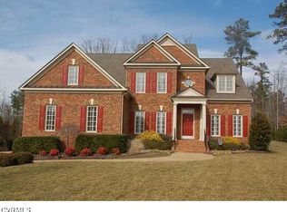 567 Hill Grove Rd, Manakin Sabot, VA 23103