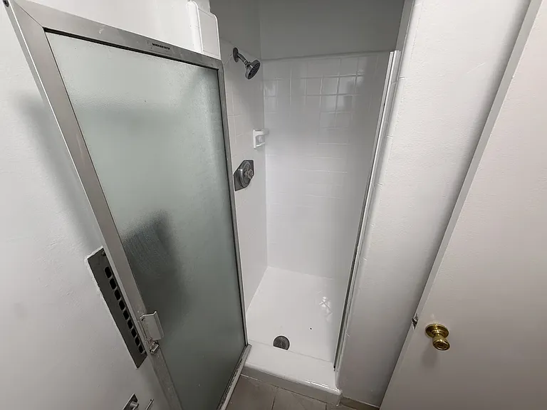 1211 N Flores St #1 — Photo 9