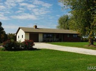 1107 Ridge Rd, Troy, MO 63379