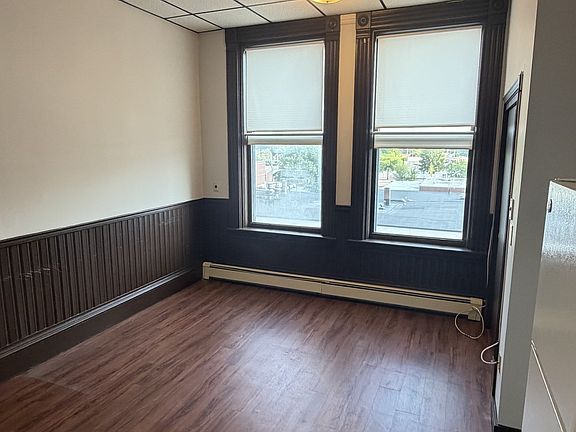 4th image of 153 Main St APT 10