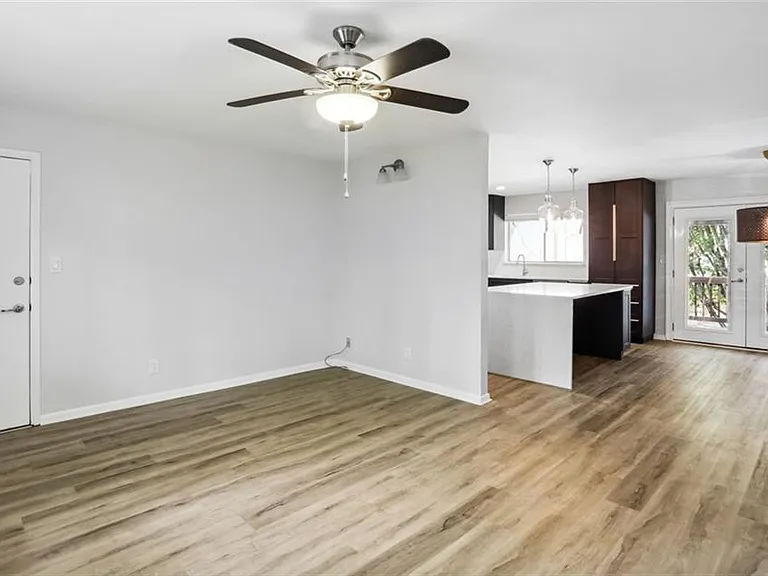 4266 Roswell Rd NE #G4 — Photo 4