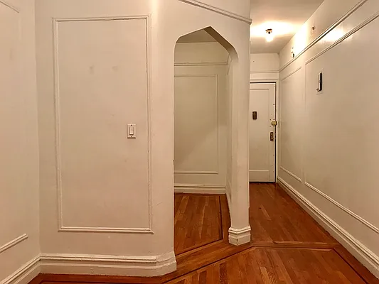 Rented by Olympic CIty Real Estate | media 4