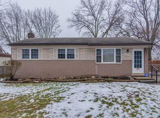 18056 Ellery Dr, Clinton Township, MI