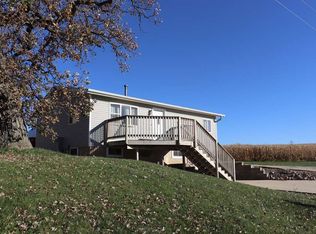 2242 Stone Hill Rd, Decorah, IA 52101