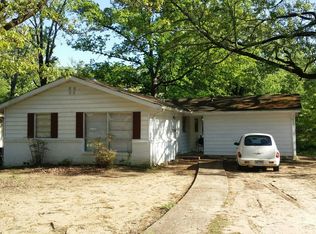 37 Sheffield Dr, Little Rock, AR 72209