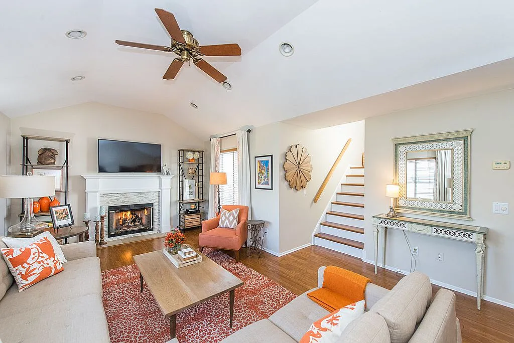 9 Hancock Ct photo 1